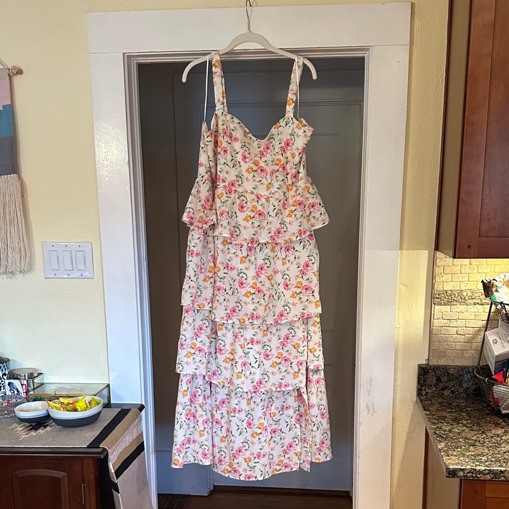 ARULA Floral Tiered Maxi Dress - Pink and Cream
